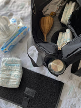 Load image into Gallery viewer, Portable Teddy Change Mat - Black