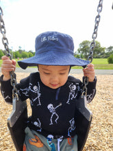 Load image into Gallery viewer, Wide Brim Bucket Hat - Size M/L (52-54cm)