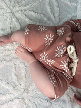 Load image into Gallery viewer, 2pc Crew and Shorts Set - Sunrays