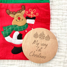Load image into Gallery viewer, Wooden Christmas Photo Discs
