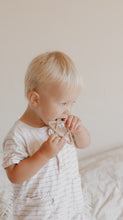 Load image into Gallery viewer, Silicone Star Teethers
